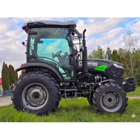 Трактор TERRAFENG 604XL зелений із шумоізольованою кабіною та кондиціонером, євронавіска на гаках, серга